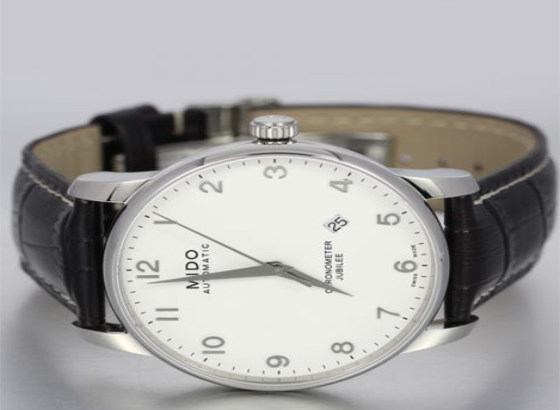 天梭手表金属表带怎样更换
