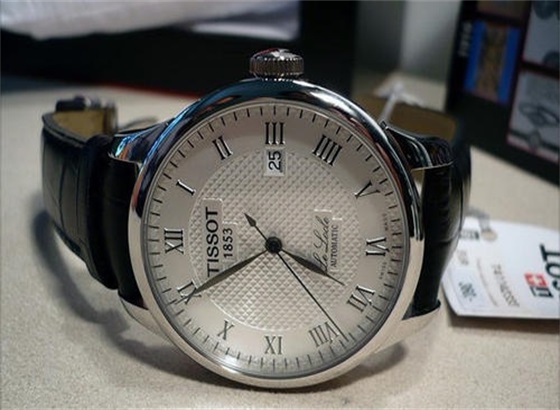 天梭手表如何更换表带？