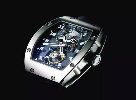 里查德米尔手表的表壳与表链养护方法
