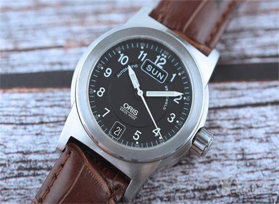 豪利时手表维修与质保