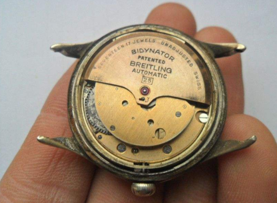 百年灵手表的走时误差问题