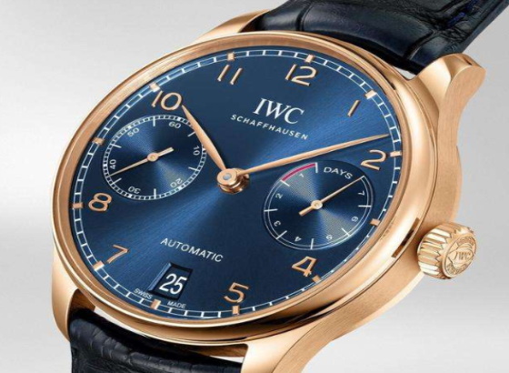 万国(IWC)联合主演新动作片RED
