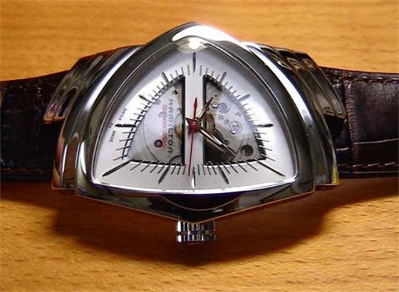 汉密尔顿手表怎样保持非常精确的时间