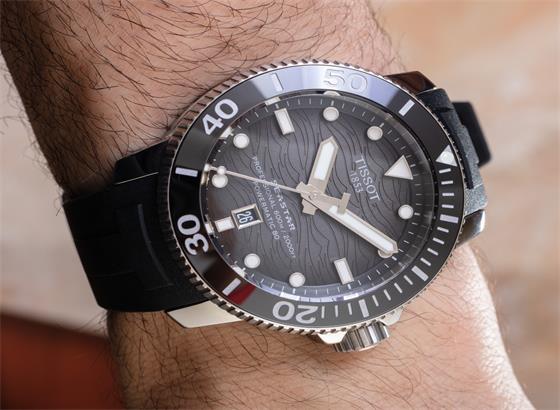 动手:天梭海星2000专业动力80手表