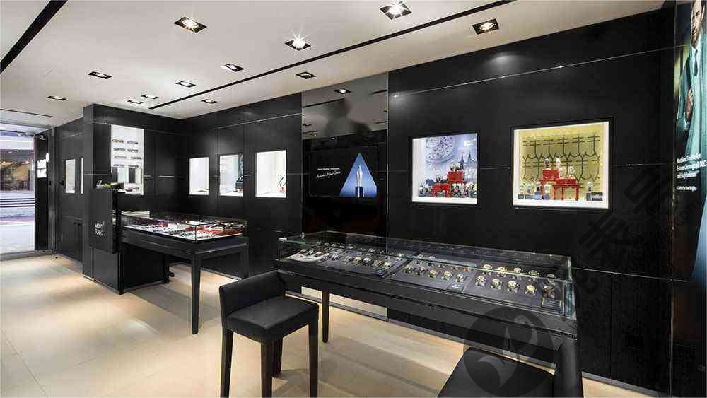 艾米龙手表调日期的步骤