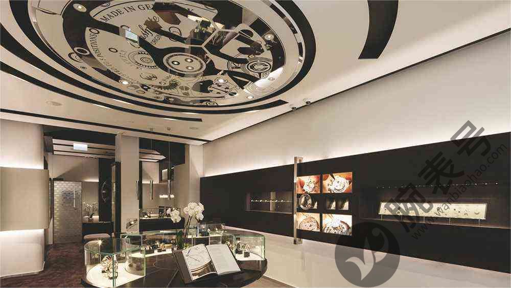 艾米龙手表调日期的步骤