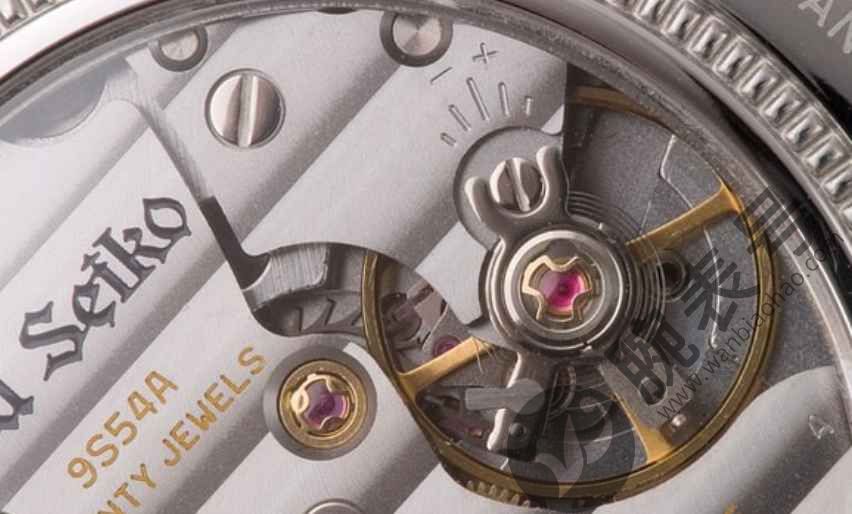 NOMOS手表调日期的正确方法
