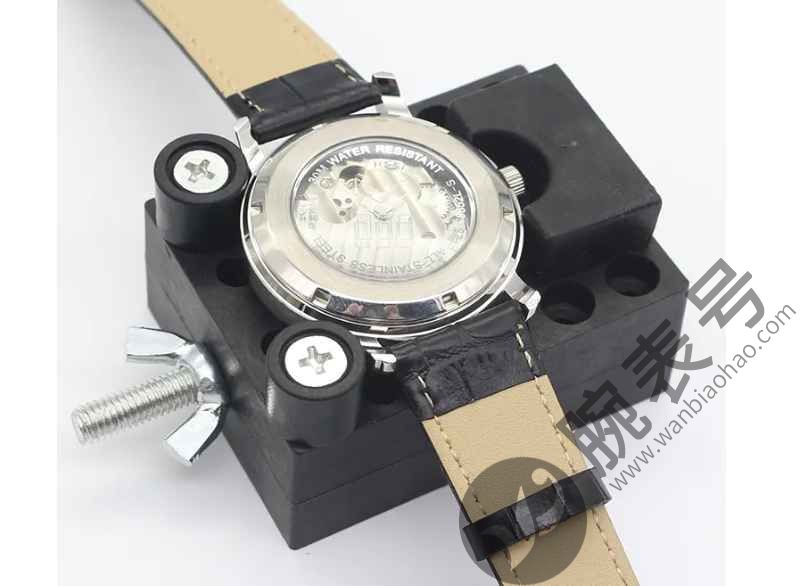 艾米龙手表调时间按不回去