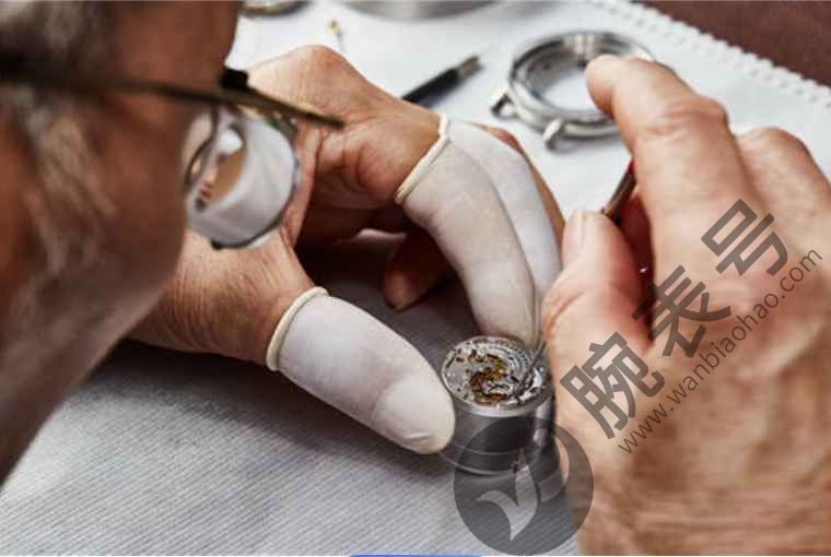 伯爵手表分针和刻度对不齐