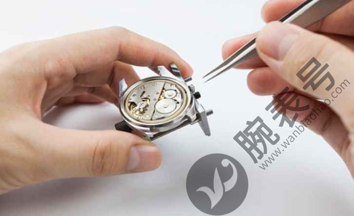 伯爵手表分针和刻度对不齐