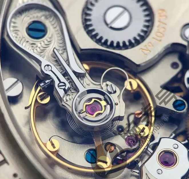 艾米龙手表表玻璃碎了可以换吗