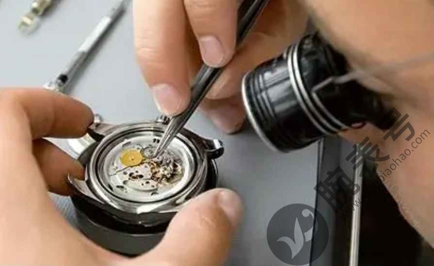 豪利时手表走着走着就不走