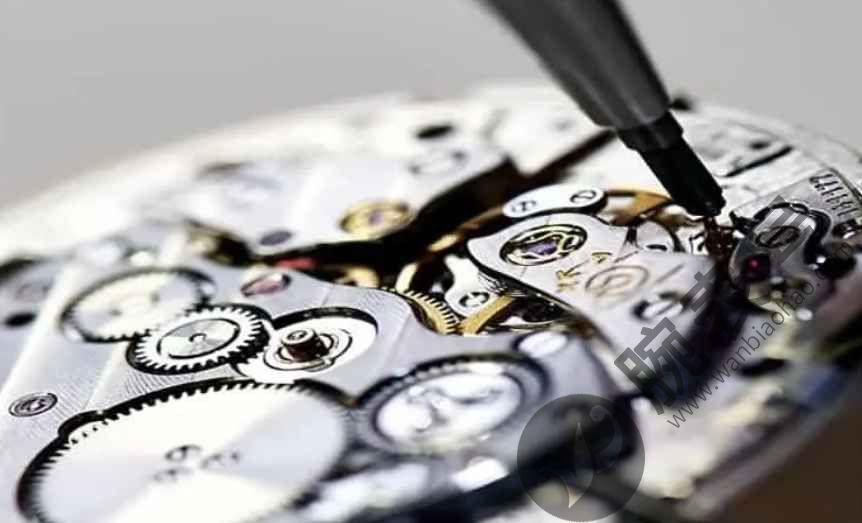 雪铁纳手表表蒙怎么更换