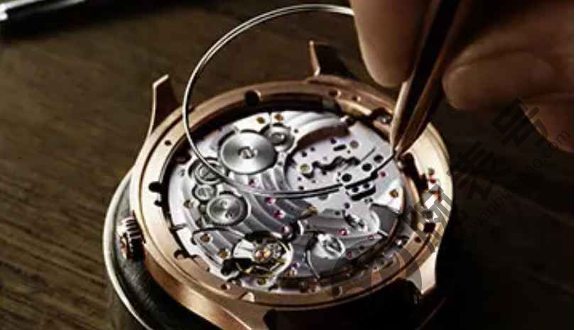 欧米茄手表调时间怎么调整