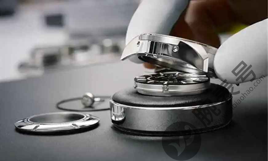 海鸥手表调时间要注意什么