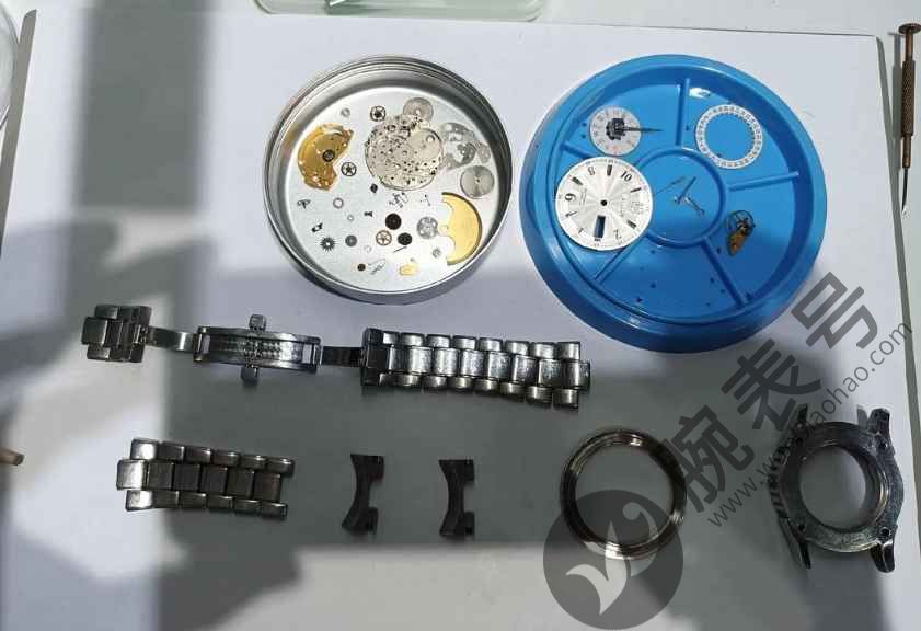 美度手表进水起雾解决办法